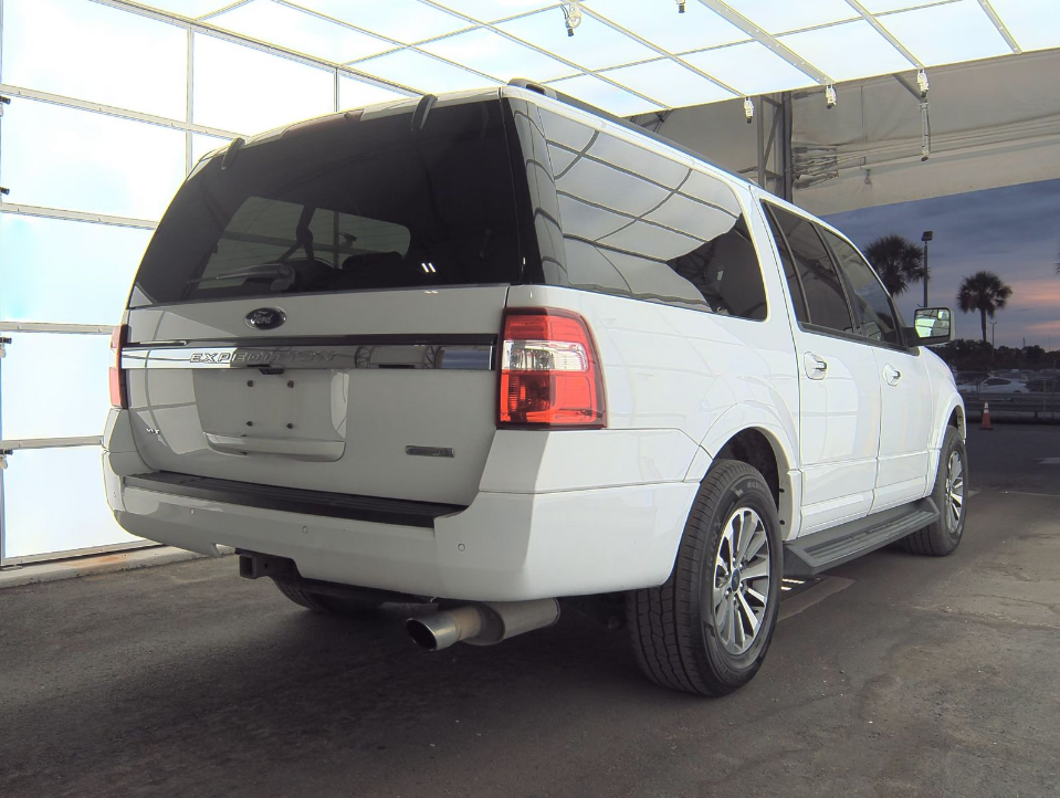 2017 Ford Expedition White